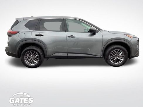 Used 2024 Nissan Rogue S AWD/4WD image 10