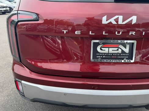 Used 2023 Kia Telluride EX w/ EX Captain's Chair Package AWD/4WD image 39