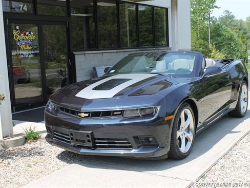Used 2014 Chevrolet Camaro SS w/ RS Package RWD image 8