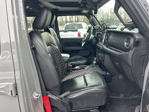 Used 2022 Jeep Gladiator Overland image 15