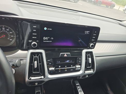 Used 2022 Kia Sorento SX FWD image 28