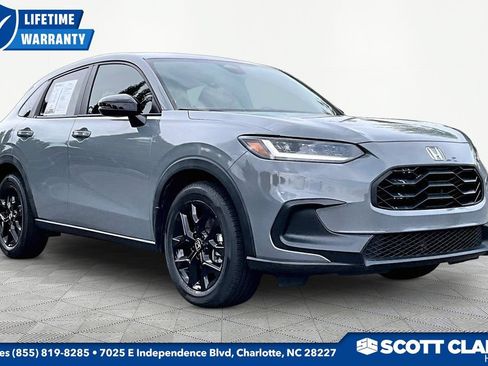 Used 2024 Honda HR-V Sport image 1