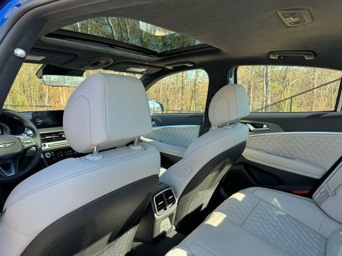 Used 2025 Genesis G70 3.3T Advanced w/ Sport Prestige Package image 23