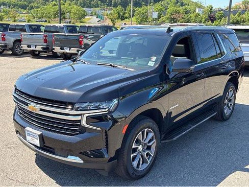Used 2022 Chevrolet Tahoe LT w/ Luxury Package AWD/4WD image 26