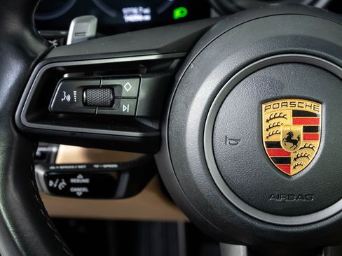 Certified 2021 Porsche 911 Carrera RWD image 10