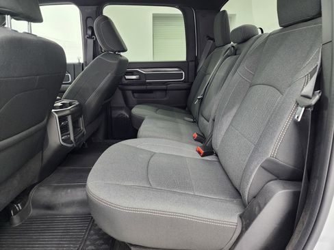 Used 2023 RAM 2500 Big Horn w/ Level 1 Equipment Group image 9