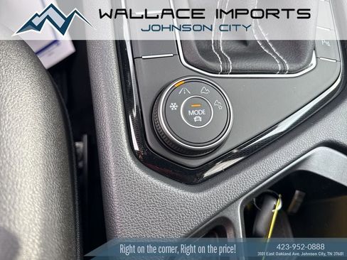 New 2026 Volkswagen Taos SEL image 33