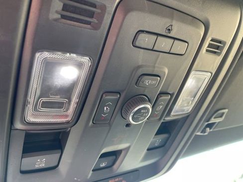 Used 2023 GMC Yukon AT4 w/ Technology Package AWD/4WD image 20