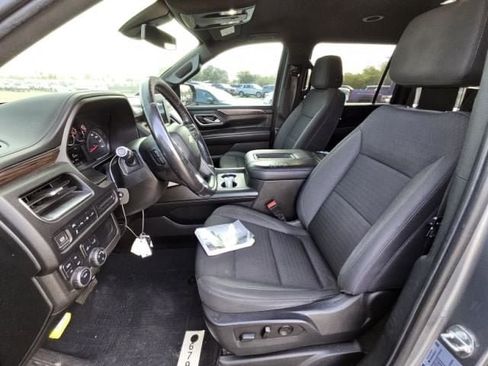 Used 2022 Chevrolet Suburban LS w/ Driver Alert Package AWD/4WD image 8