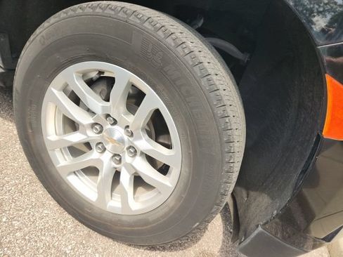 Used 2024 Chevrolet Tahoe LT AWD/4WD image 2