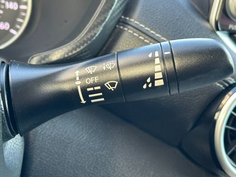 Used 2024 Nissan Sentra SV FWD image 18