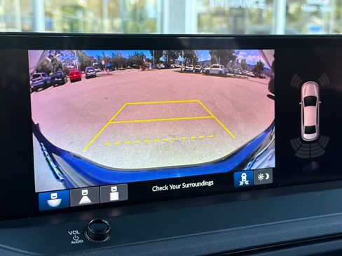 Used 2025 Honda Accord Touring image 18