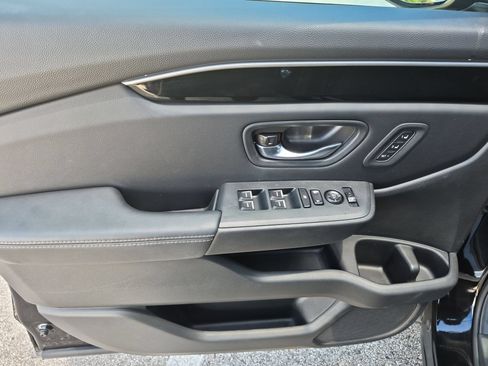 Used 2024 Honda Pilot EX-L image 10