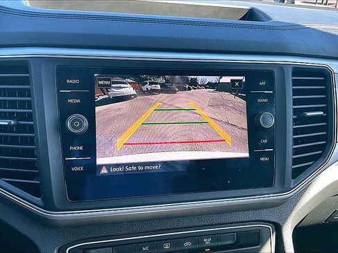 Used 2018 Volkswagen Atlas Launch Edition image 22