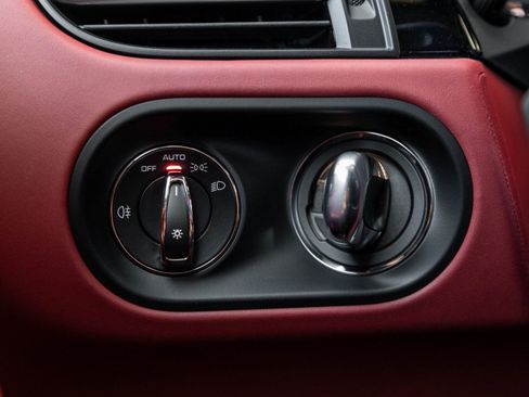 New 2026 Porsche Macan AWD/4WD image 17