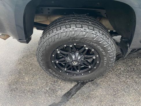 Used 2018 GMC Canyon All Terrain w/ All Terrain X Package AWD/4WD image 23