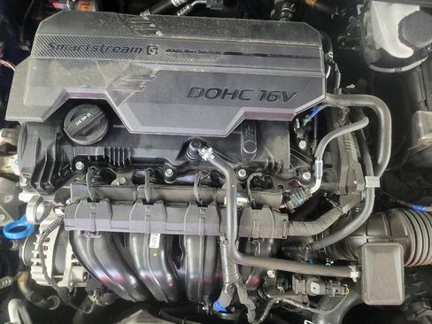 Used 2025 Hyundai Elantra SEL FWD image 30