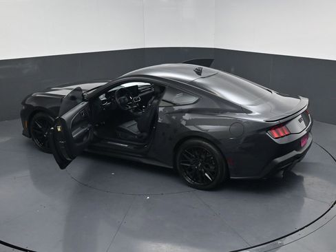 Used 2024 Ford Mustang GT Premium image 19