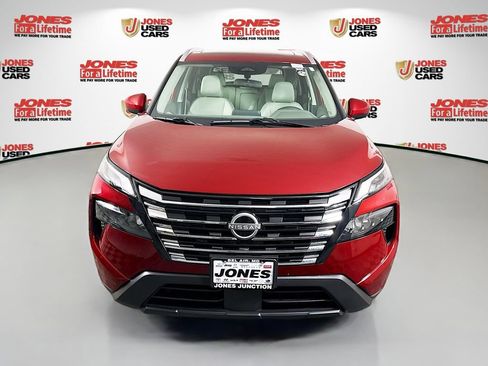 Certified 2025 Nissan Rogue SV w/ SV Premium Package AWD/4WD image 13