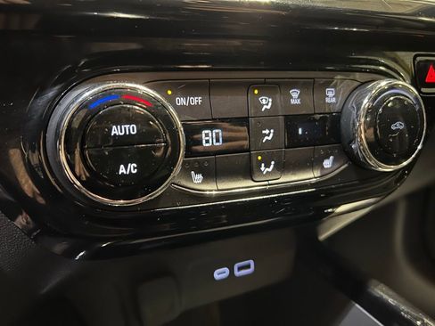 Used 2024 Chevrolet Trax RS w/ Driver Confidence Package image 21