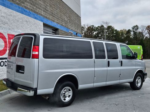 Used 2023 Chevrolet Express 3500 LS image 7