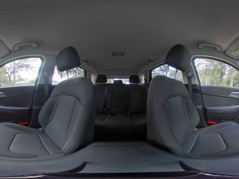 Used 2025 Kia Sportage LX FWD image 40