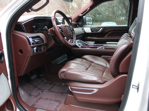 Used 2018 Lincoln Navigator L Black Label w/ Cargo Package image 18