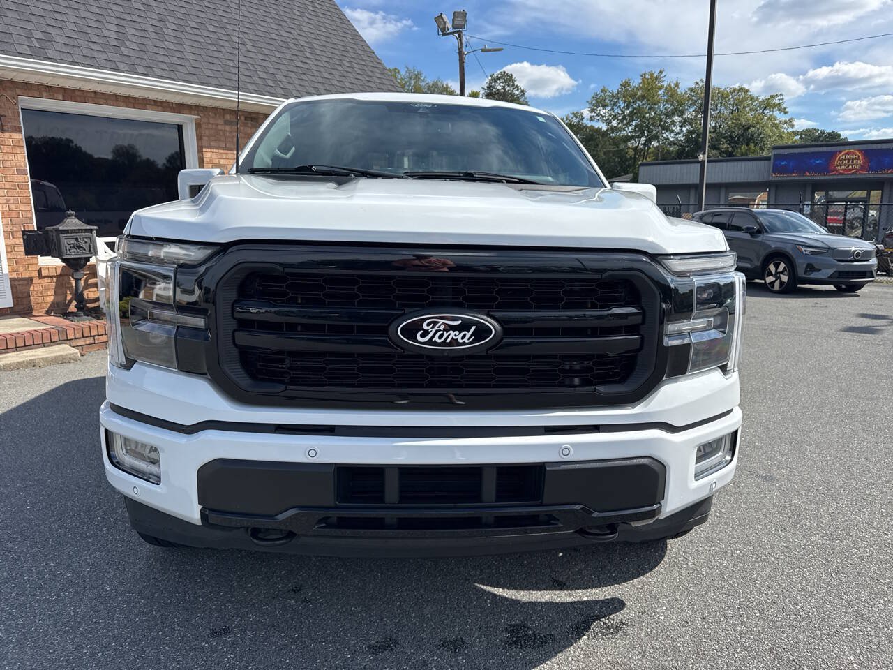 Used 2024 Ford F150 Lariat w/ Equipment Group 502A High AWD/4WD image 7