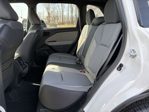 Certified 2025 Subaru Forester Premium w/ Convenience Package #2 image 32