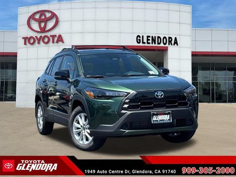 New 2026 Toyota Corolla Cross LE FWD image 2