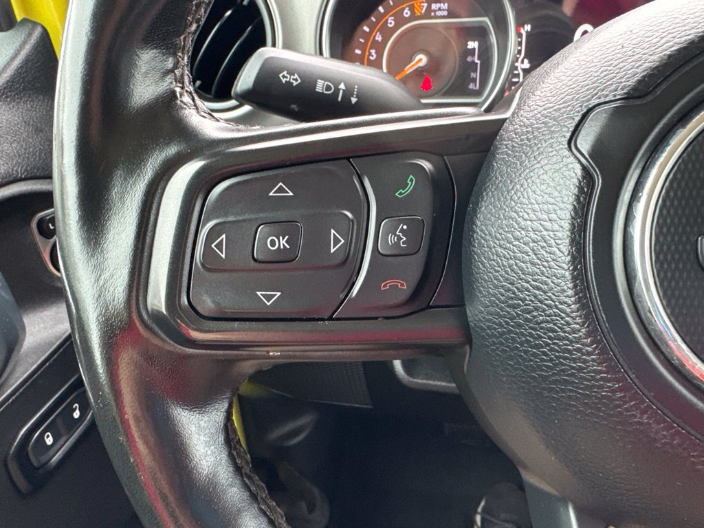 Used 2023 Jeep Gladiator Sport AWD/4WD image 10