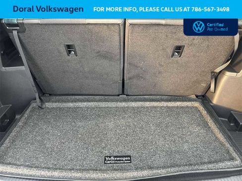 Certified 2025 Volkswagen Atlas SE w/ Black Wheel Package image 25