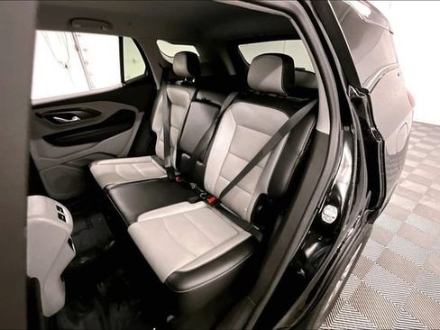 Used 2024 GMC Terrain SLT AWD/4WD image 24