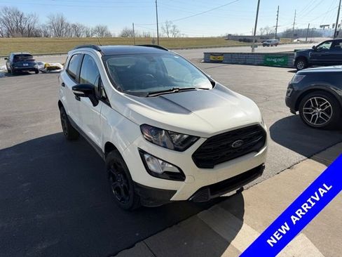 Used 2021 Ford EcoSport SES image 3