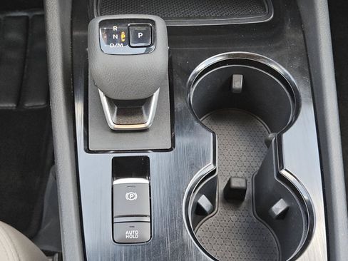 Used 2025 Nissan Rogue SV AWD/4WD image 16