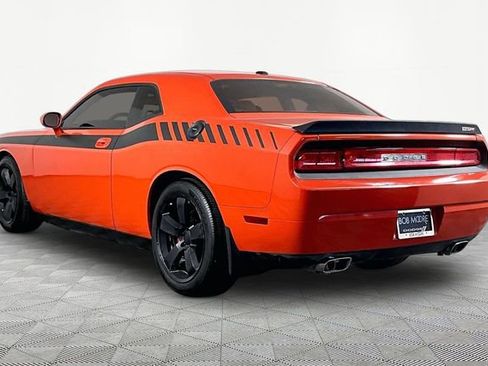 Used 2010 Dodge Challenger SRT8 w/ SRT Option Group II RWD image 4