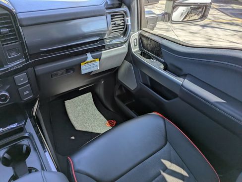 New 2026 Ford F250 Lariat w/ Black Appearance Package AWD/4WD image 27