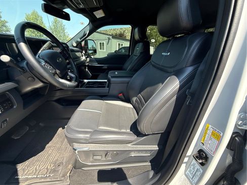 Used 2025 Ford F350 Platinum AWD/4WD image 26