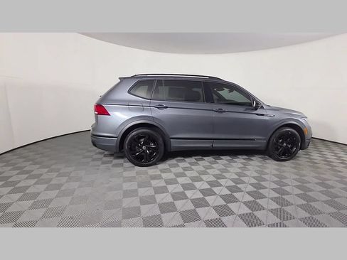 Used 2024 Volkswagen Tiguan SE R-Line FWD image 37