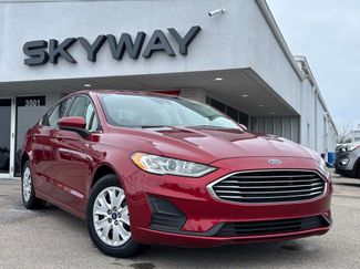 Used 2019 Ford Fusion S video 1