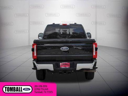 Used 2025 Ford F250 Lariat w/ FX4 Off-Road Package image 6