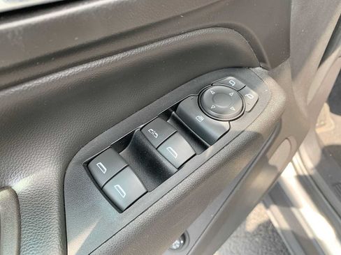 Used 2019 Chevrolet Equinox LT w/ Sun & Navigation Package AWD/4WD image 24