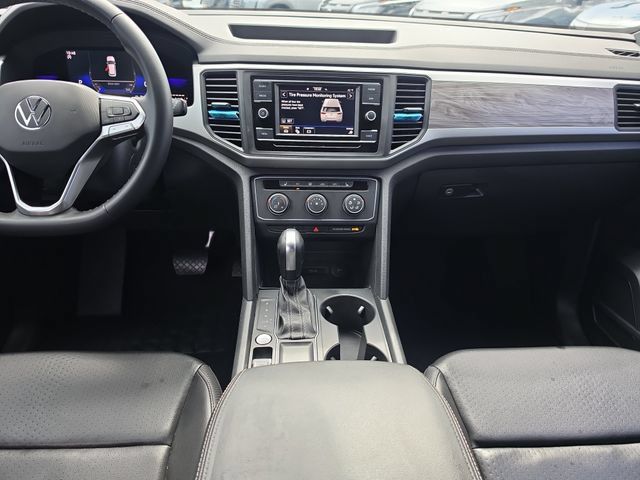 Used 2022 Volkswagen Atlas Cross Sport SE FWD image 14