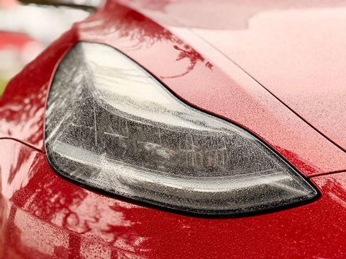 Used 2018 Tesla Model 3 Long Range RWD image 11