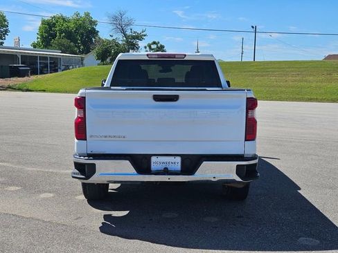 Used 2022 Chevrolet Silverado 1500 W/T w/ WT Convenience Package RWD image 4