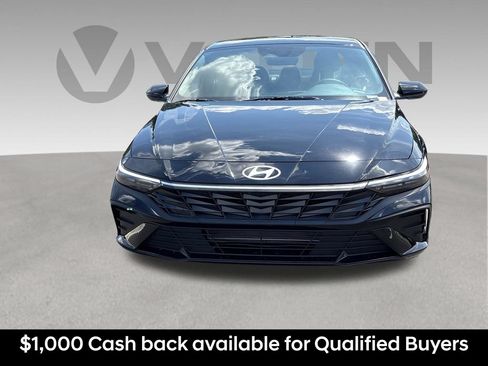 New 2026 Hyundai Elantra Limited FWD image 2