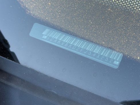 Used 2015 Buick Enclave Leather w/ Trailering Package image 3