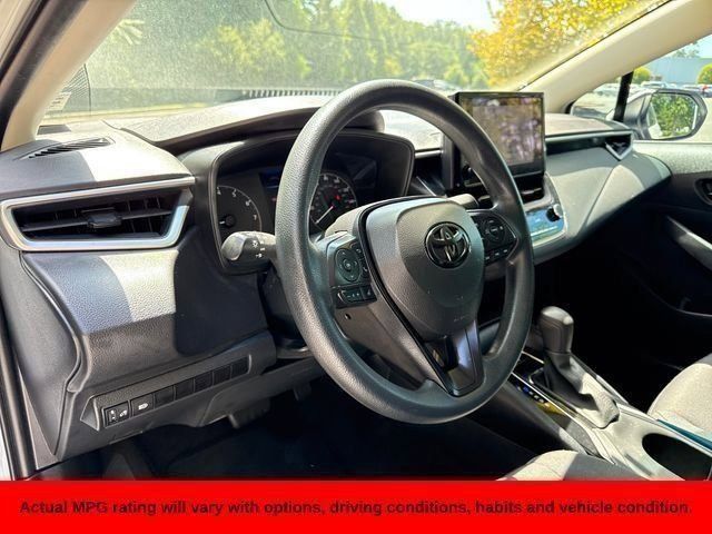 Used 2023 Toyota Corolla LE FWD image 45