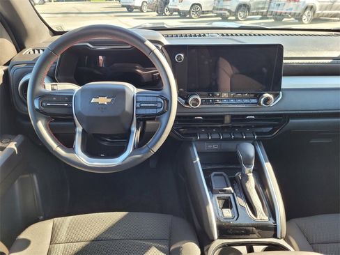 Used 2025 Chevrolet Colorado LT w/ Advanced Trailering Package image 11