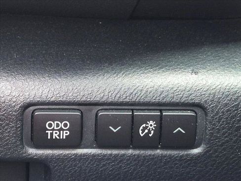 Used 2015 Lexus IS 250 RWD image 12